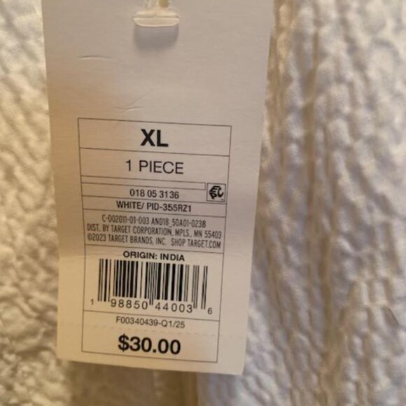 Textured White Maxi Skirt - Picture 4 of 4